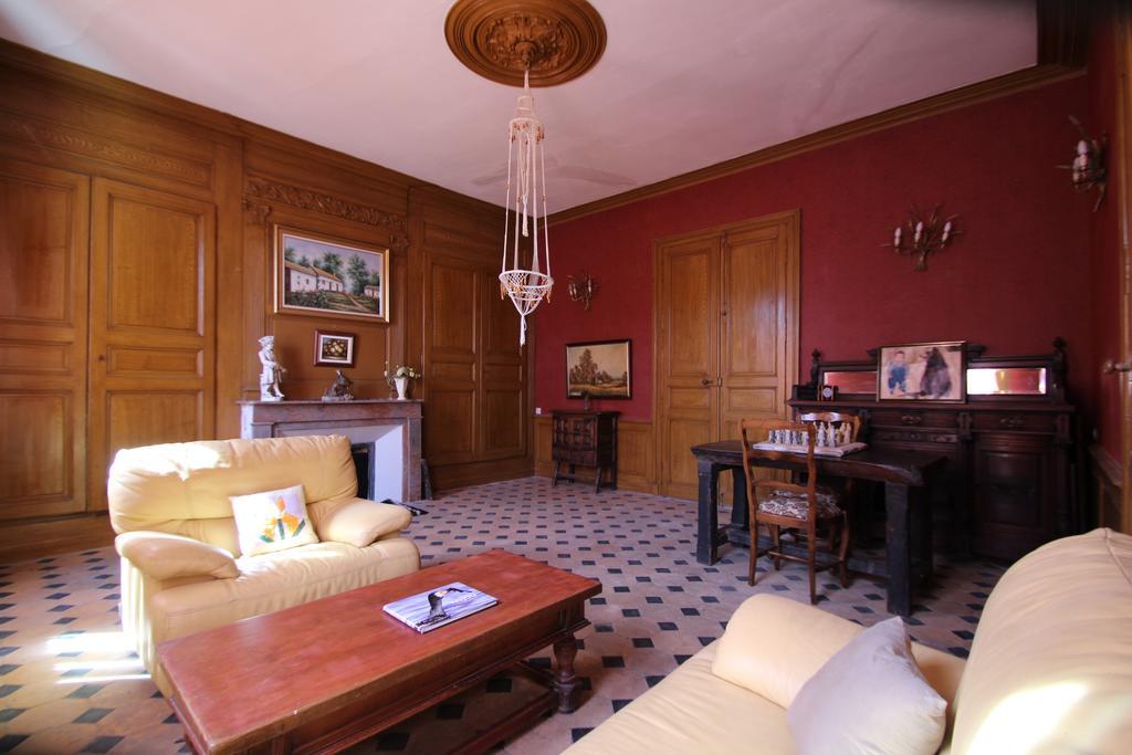 Domaine Des Roses Bed & Breakfast Vaudelnay Exterior photo